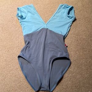 Yumiko Alicia leotard